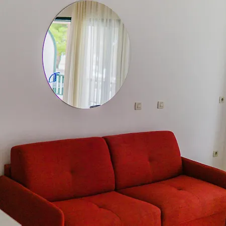 Lucija Makarska-first Row To The Sea Apartment Makarska