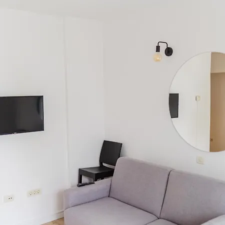 Apartment Lucija Makarska-first Row To The Sea